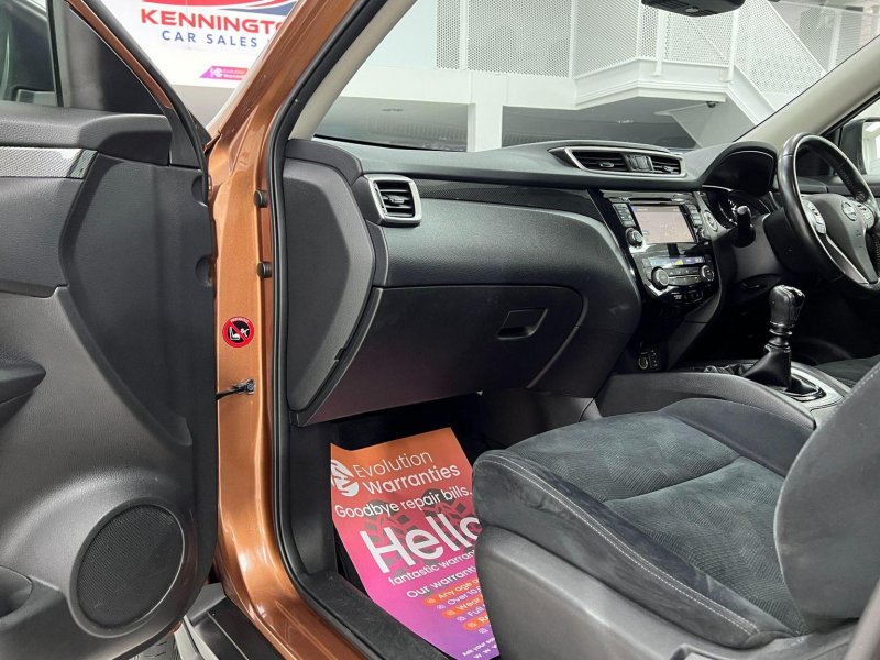 NISSAN X-TRAIL