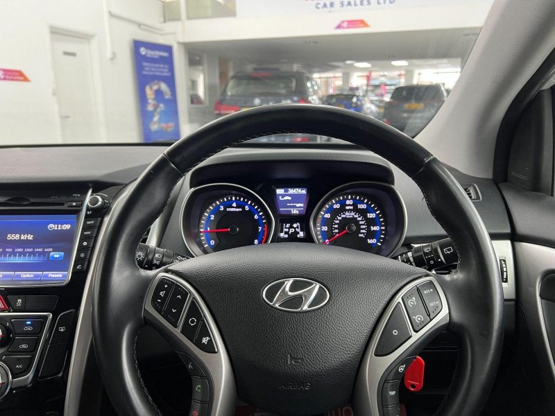 HYUNDAI I30