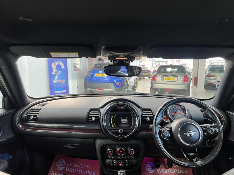 MINI CLUBMAN