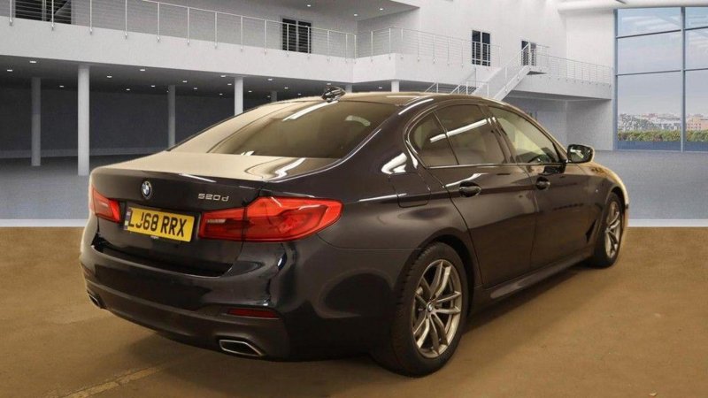 BMW 5 SERIES