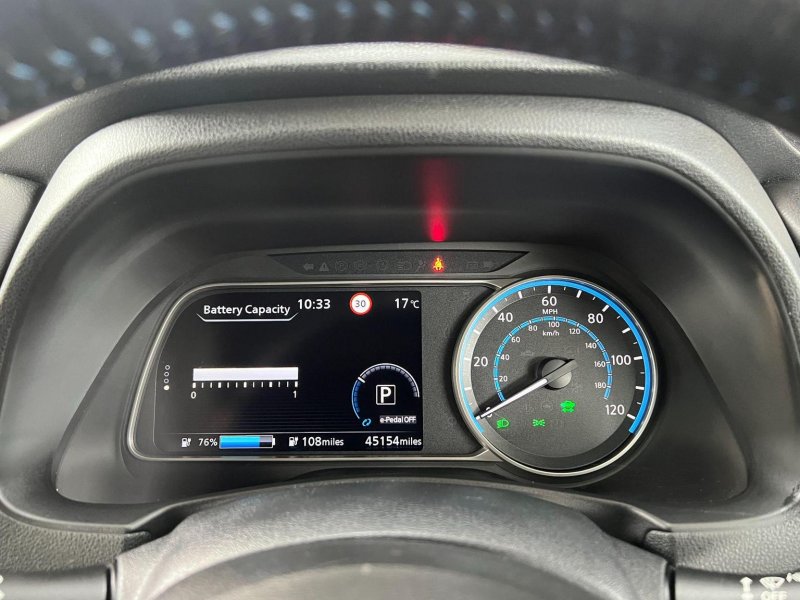 NISSAN LEAF