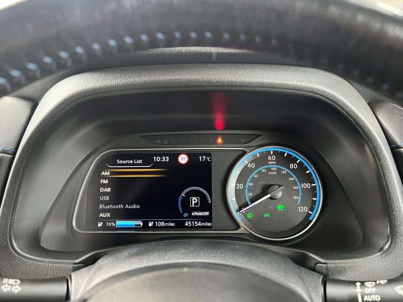 NISSAN LEAF