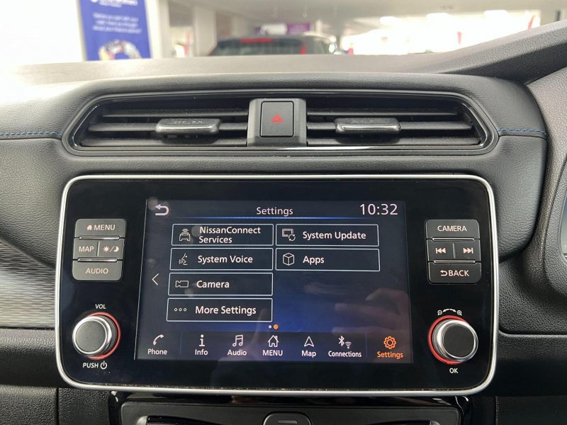 NISSAN LEAF