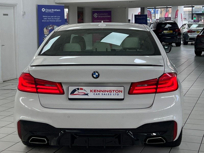 BMW 5 SERIES