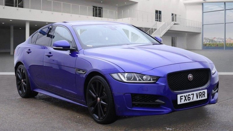 JAGUAR XE